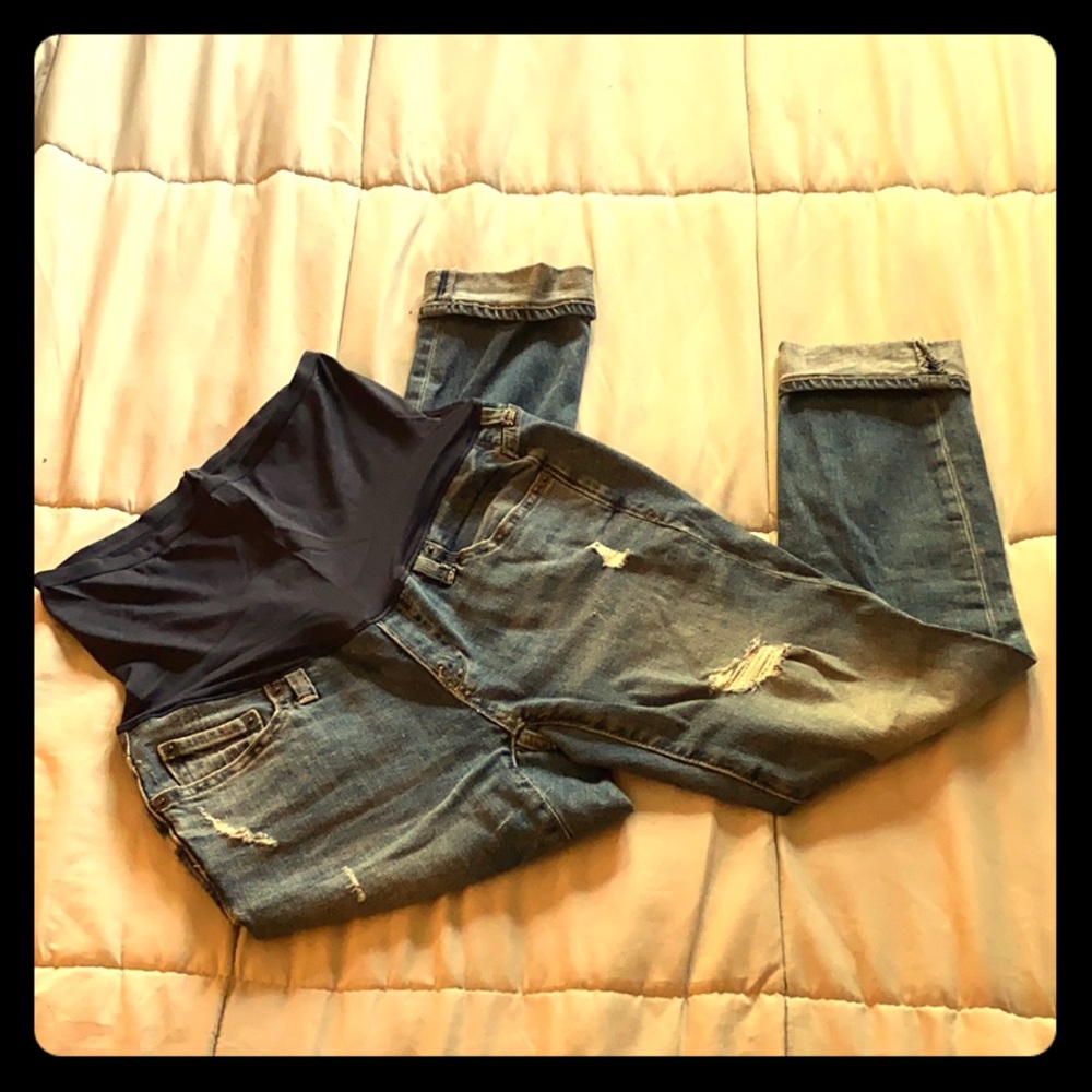 Gap maternity best girlfriend distressed crop